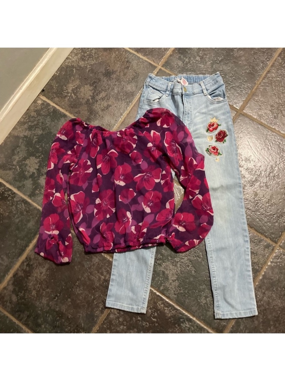 Beautiful Floral Blouse and Jeans Outfit Girls Size 7/8